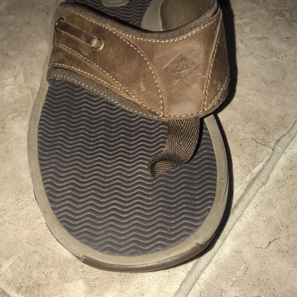Men’s sperry Top-Sider flip flops size 9.5
